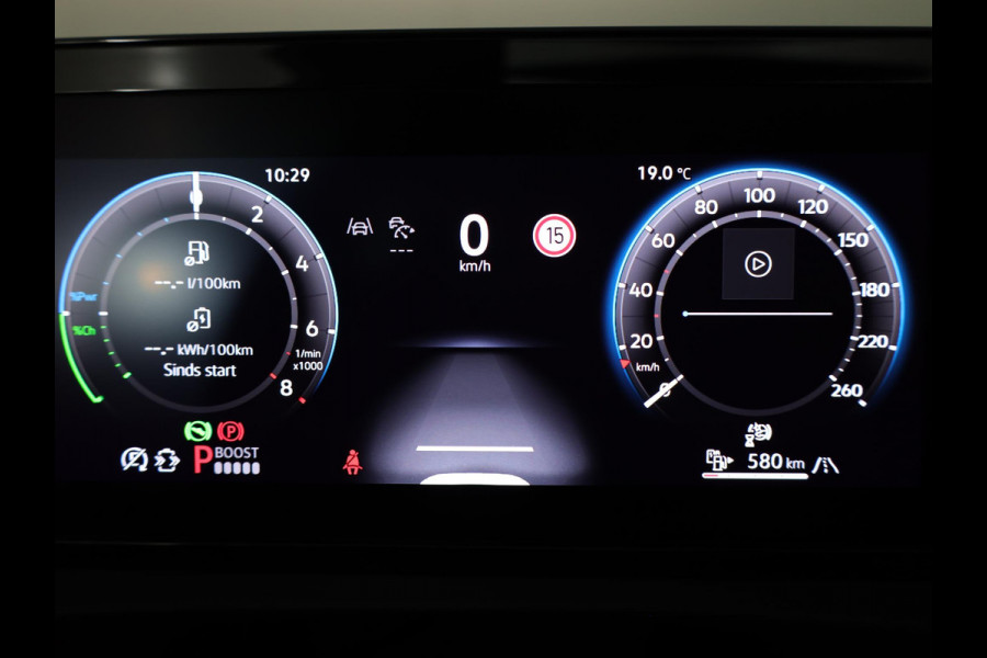 Volkswagen Tiguan 1.5 eHybrid R-Line Edition 204 PK PHEV | Verlengde garantie | Panorama dak | Trekhaak | Black Style | Stoel - en stuurverwarming |