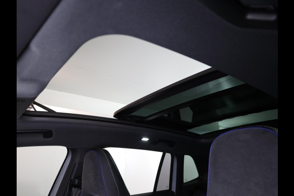 Volkswagen Tiguan 1.5 eHybrid R-Line Edition 204 PK PHEV | Verlengde garantie | Panorama dak | Trekhaak | Black Style | Stoel - en stuurverwarming |