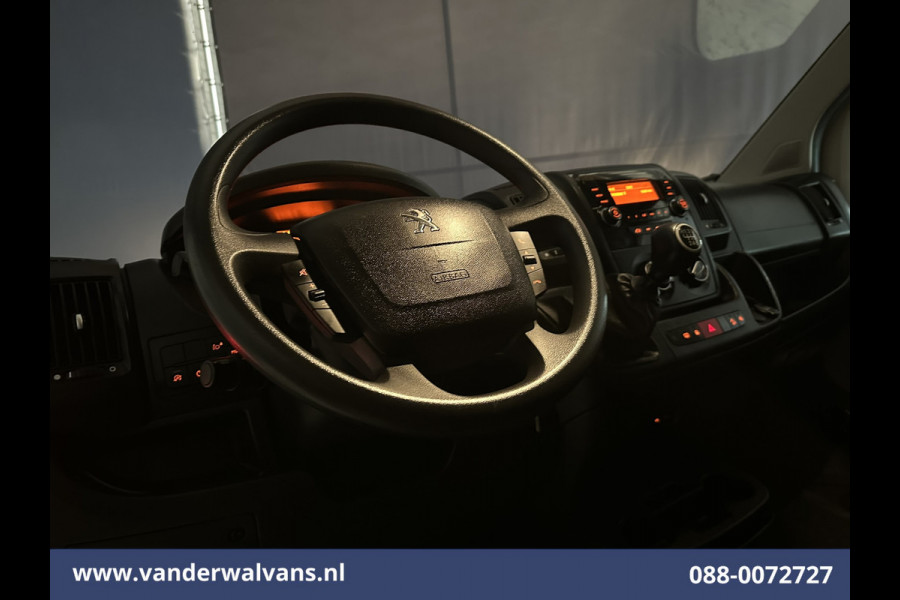 Peugeot Boxer 2.2 BlueHDi 141pk Bakwagen Laadklep Euro6 Airco | Cruisecontrol Bijrijdersbank