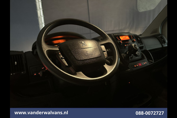 Peugeot Boxer 2.2 BlueHDi 141pk Bakwagen Laadklep Euro6 Airco | Cruisecontrol Bijrijdersbank