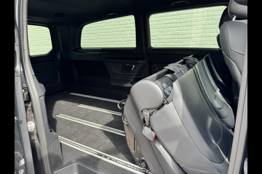 Mercedes-Benz V-Klasse 300d L3 Avantgarde AMG 360 Camera Burmester Groot scherm Adaptieve cruise