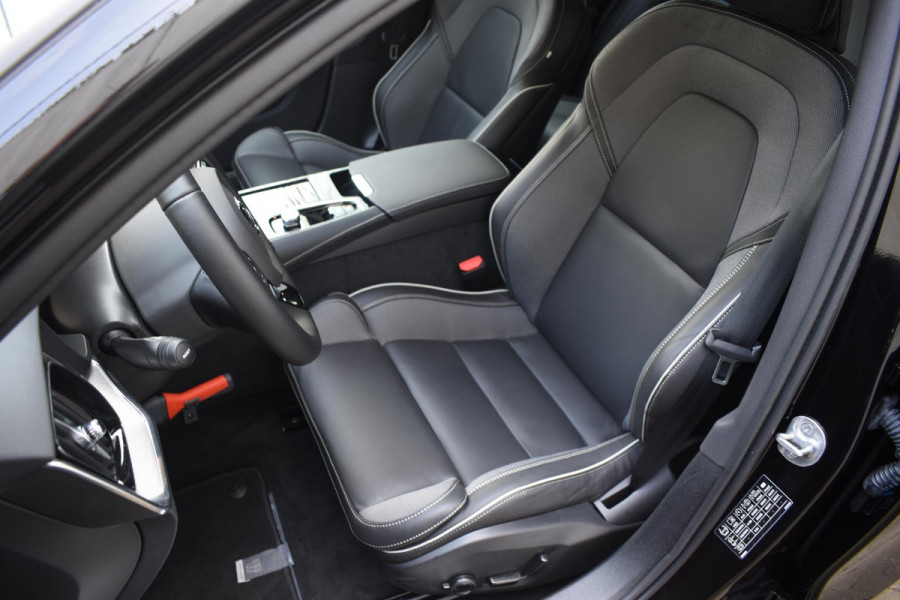 Volvo V60 T6 350PK Automaat Plus Dark / Navigatie / 360 Camera / Harman Kardon / Stuur & Stoelverwarming / LM Velgen / Trekhaak