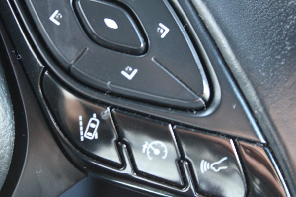 Toyota C-HR 1.8 Hybrid Style Automaat Camera Navi JBL ACC