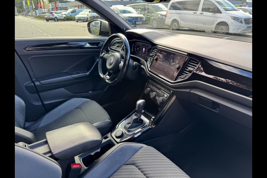 Volkswagen T-Roc 2.0 TSI 4Motion R 300 PK AKRAPOVIC Panorama Camera