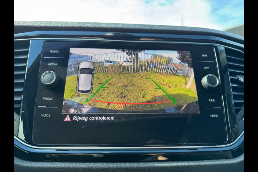 Volkswagen T-Roc 2.0 TSI 4Motion R 300 PK AKRAPOVIC Panorama Camera