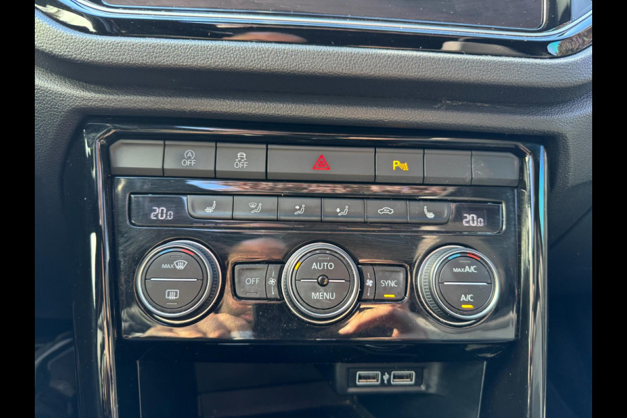 Volkswagen T-Roc 2.0 TSI 4Motion R 300 PK AKRAPOVIC Panorama Camera