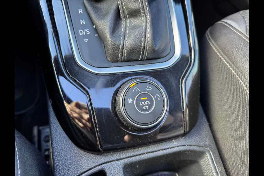 Volkswagen T-Roc 2.0 TSI 4Motion R 300 PK AKRAPOVIC Panorama Camera