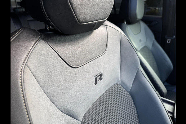 Volkswagen T-Roc 2.0 TSI 4Motion R 300 PK AKRAPOVIC Panorama Camera