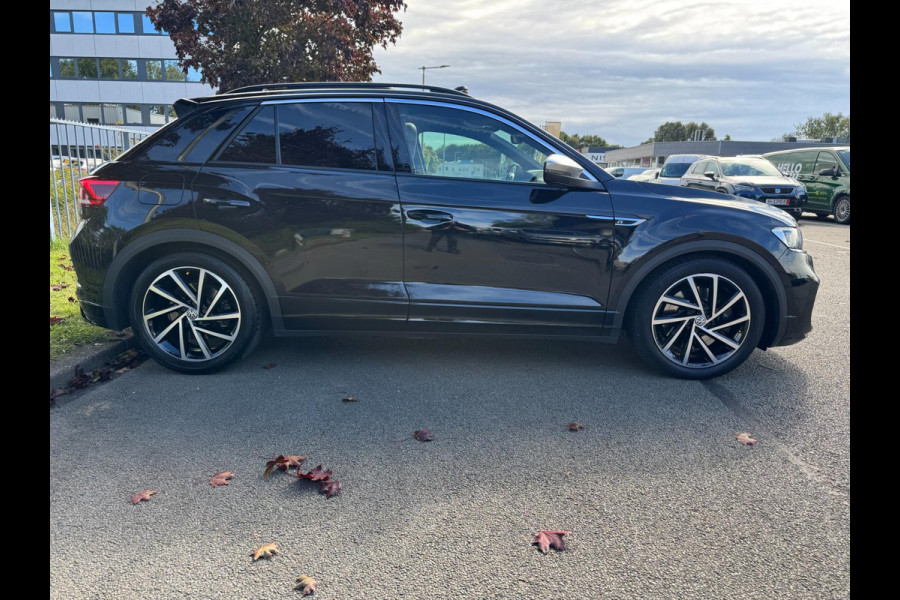 Volkswagen T-Roc 2.0 TSI 4Motion R 300 PK AKRAPOVIC Panorama Camera