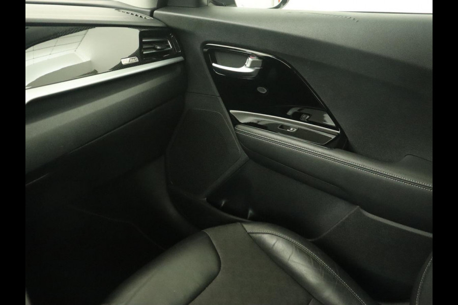 Kia Niro 1.6 GDi PHEV DynamicLine | Adaptive cruise | Half leder | Camera | Carplay | Navigatie | Climate control | Parkeerhulp