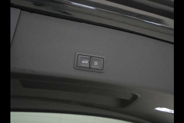 Audi e-tron 55 quattro 408pk advanced Pro Line Plus 95 kWh Panorama Navigatie Camera Bang & Olufsen Trekhaak