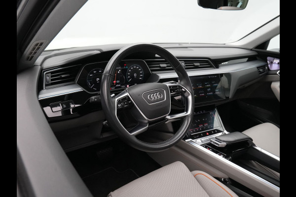 Audi e-tron 55 quattro 408pk advanced Pro Line Plus 95 kWh Panorama Navigatie Camera Bang & Olufsen Trekhaak