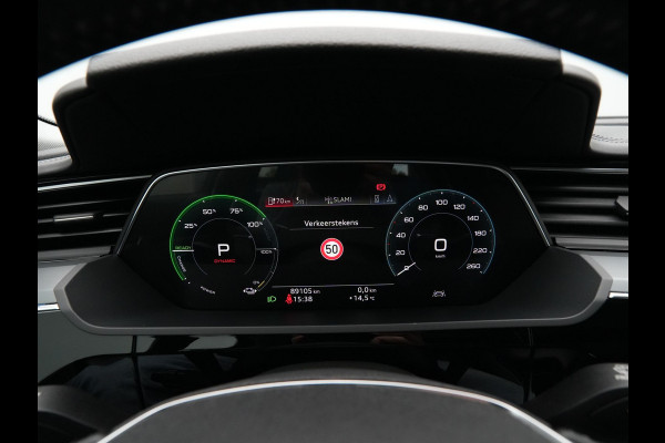 Audi e-tron 55 quattro 408pk advanced Pro Line Plus 95 kWh Panorama Navigatie Camera Bang & Olufsen Trekhaak