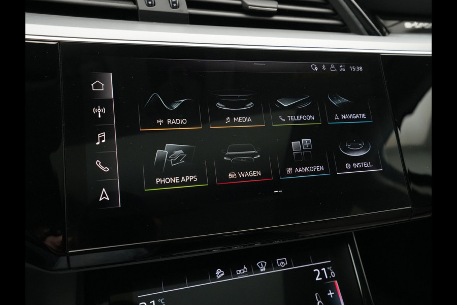 Audi e-tron 55 quattro 408pk advanced Pro Line Plus 95 kWh Panorama Navigatie Camera Bang & Olufsen Trekhaak