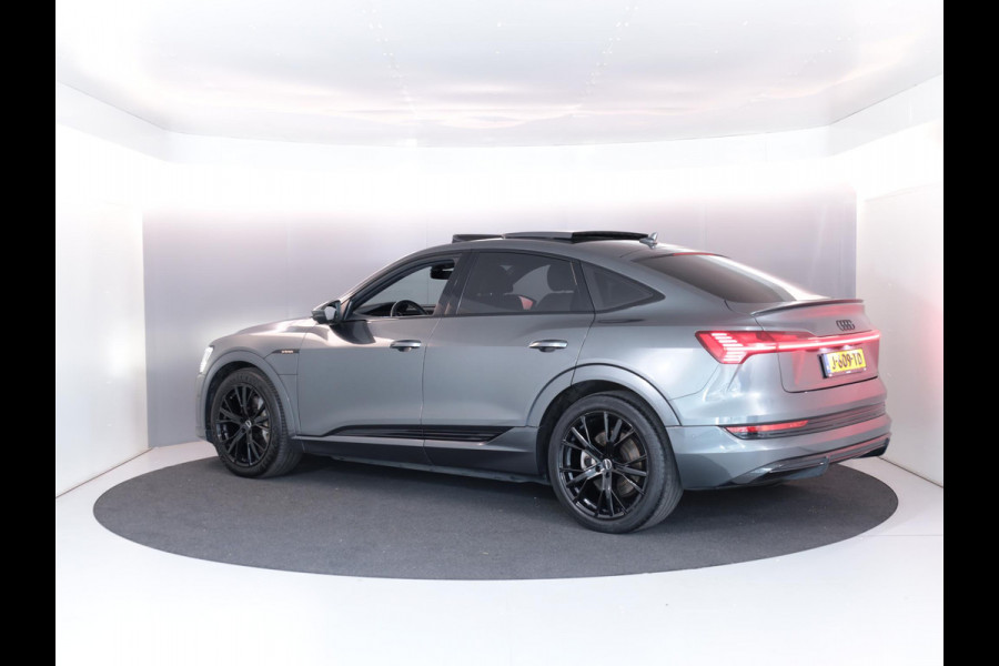 Audi e-tron Sportback 55 quattro S edition 95 kWh 408pk | Panoramadak | Afneembare trekhaak | Matrix Led koplampen | Parkeer camera achter