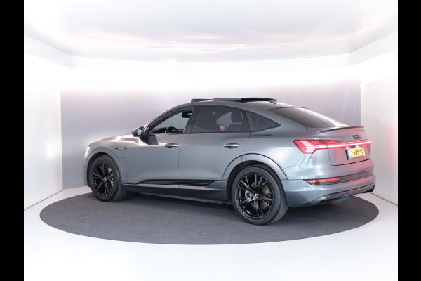 Audi e-tron Sportback 55 quattro S edition 95 kWh 408pk | Panoramadak | Afneembare trekhaak | Matrix Led koplampen | Parkeer camera achter