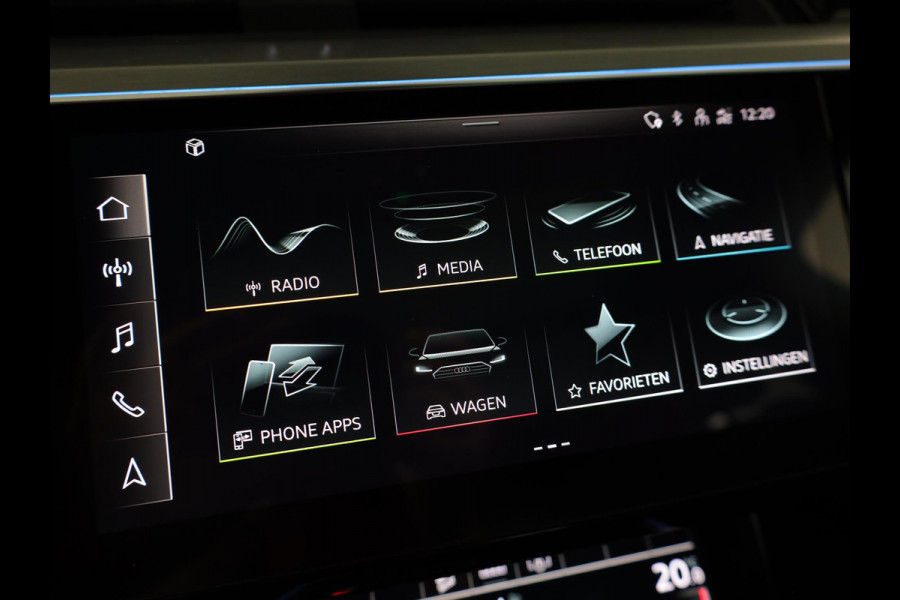 Audi e-tron Sportback 55 quattro S edition 95 kWh 408pk | Panoramadak | Afneembare trekhaak | Matrix Led koplampen | Parkeer camera achter