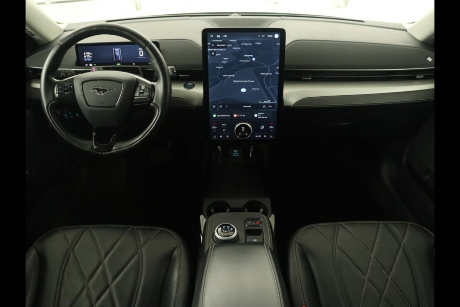 Ford Mustang Mach-E RWD 75 kWh | Trekhaak | Leder | Stoel & stuurverwarming | B&O Sound | 360 Camera | Adaptive cruise | Keyless | Full LED | Navigatie