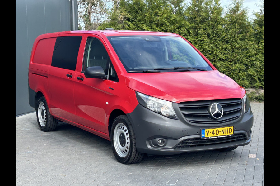 Mercedes-Benz eVito 66 kWh 116 PK BPM VRIJ / 14.706 KM !! / L2H1 / AUTOMAAT / ACHTERKLEP / AIRCO / CRUISE / NAVI / CARPLAY / STOELVERWARMING / 3-ZIT
