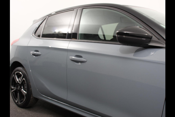 Opel Corsa 1.2 Turbo 136pk Hybrid Automaat GS | Navigatie | Apple Carplay/Android Auto | Digitale Cockpit | Camera | Parkeer sensoren | Airco | Lichtmetalen Velgen | Cruise Control