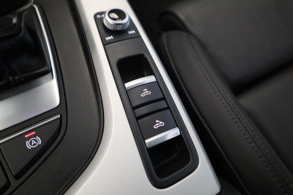 Audi A5 Cabriolet 40 TFSI quattro S edition Cruise/Climate 19''LM Navi Elektrische stoelen 204PK 24 maanden garantie mogelijk (*vraag naar de voorwaarden)