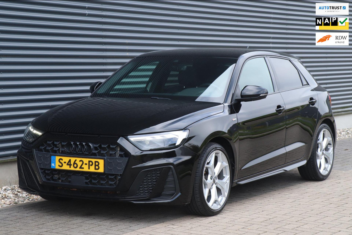 Audi A1 Sportback 30 TFSI S Line | Carplay | PDC | Sfeerverlichting Audi A1 Sportback 30 TFSI S Line | Carplay | PDC | Sfeerverlichting