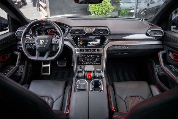 Lamborghini Urus 4.0 V8 Performante - Panorama | Full Carbon | Akrapovic | B&O Advanced | Massage