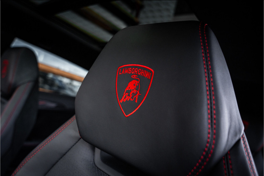 Lamborghini Urus 4.0 V8 Performante - Panorama | Full Carbon | Akrapovic | B&O Advanced | Massage