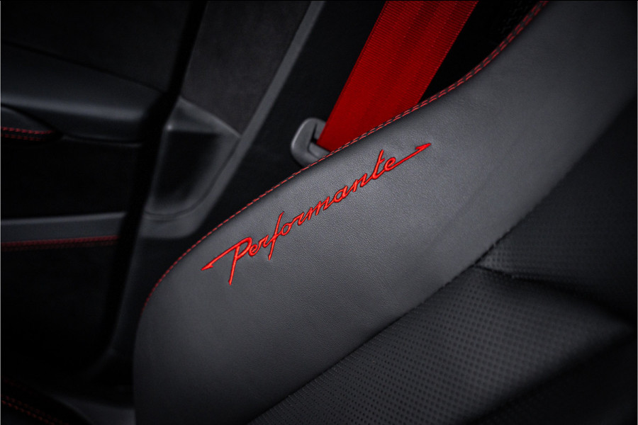 Lamborghini Urus 4.0 V8 Performante - Panorama | Full Carbon | Akrapovic | B&O Advanced | Massage