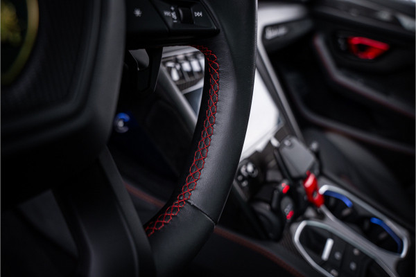 Lamborghini Urus 4.0 V8 Performante - Panorama | Full Carbon | Akrapovic | B&O Advanced | Massage
