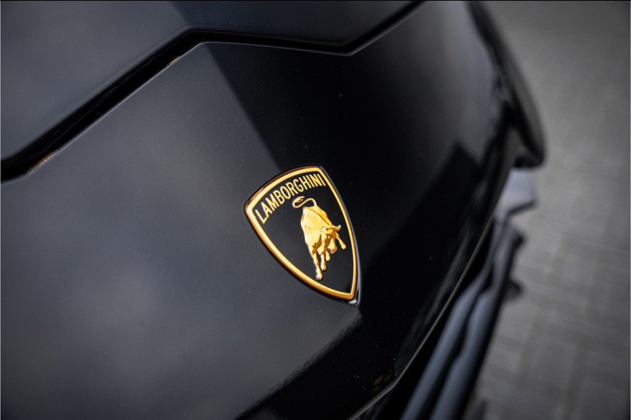 Lamborghini Urus 4.0 V8 Performante - Panorama | Full Carbon | Akrapovic | B&O Advanced | Massage
