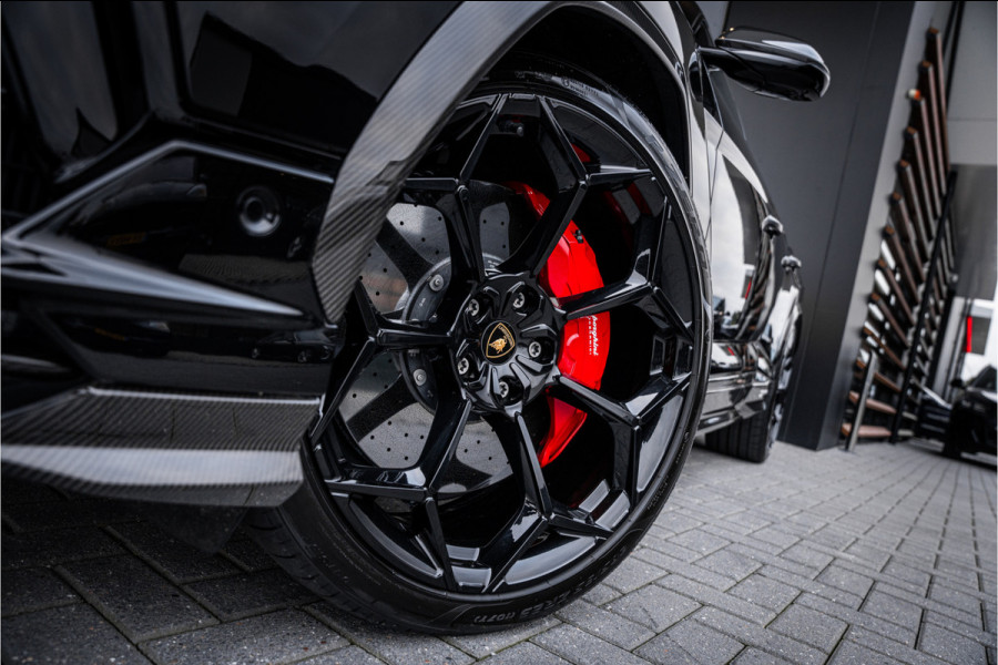 Lamborghini Urus 4.0 V8 Performante - Panorama | Full Carbon | Akrapovic | B&O Advanced | Massage