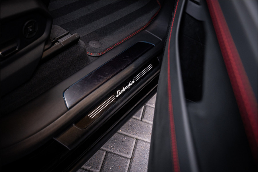 Lamborghini Urus 4.0 V8 Performante - Panorama | Full Carbon | Akrapovic | B&O Advanced | Massage