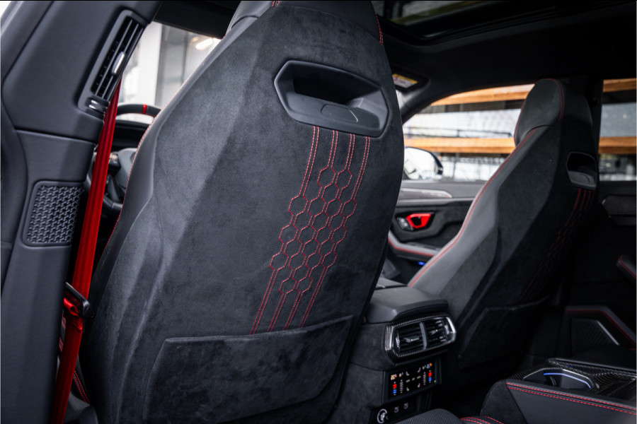 Lamborghini Urus 4.0 V8 Performante - Panorama | Full Carbon | Akrapovic | B&O Advanced | Massage