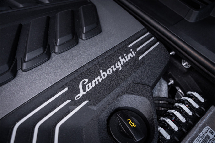 Lamborghini Urus 4.0 V8 Performante - Panorama | Full Carbon | Akrapovic | B&O Advanced | Massage