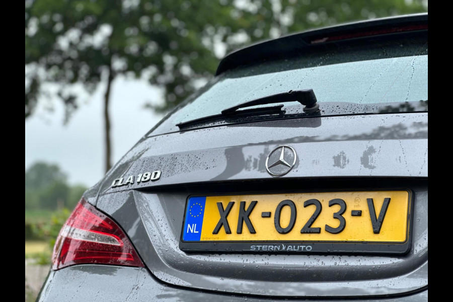 Mercedes-Benz CLA-Klasse Shooting Brake 180 Business solution AMG styling, achteruitrijcamera NL auto met nationale auto pas