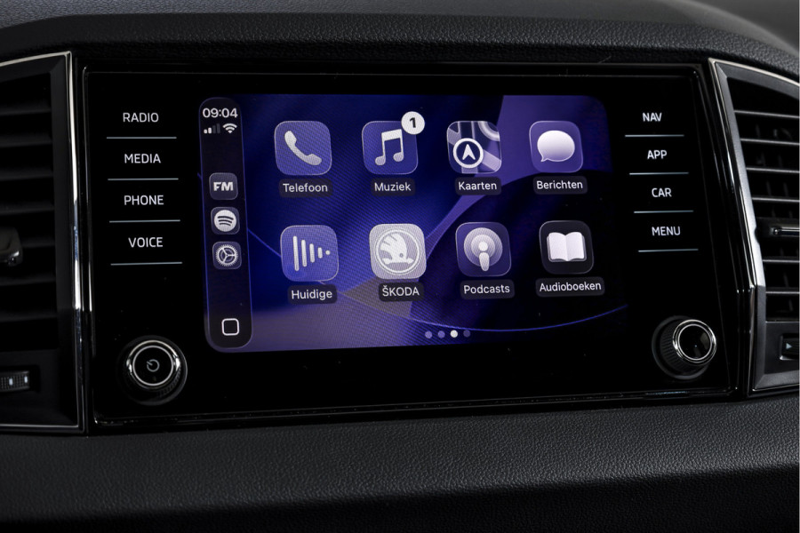 Škoda Karoq 1.5 TSI ACT 150 PK Business Edition - Automaat | Dig. Cockpit | Cruise | Stoel-+Stuurverw. | PDC | Camera | App. Connect | ECC | LED | LM 17" | 1944 Škoda Karoq 1.5 TSI ACT 150 PK Business Edition - Automaat | Dig. Cockpit | Cruise | Stoel-+Stuurverw. | PDC | Camera | App. Connect | ECC | LED | LM 17" | 1944