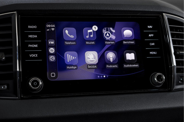 Škoda Karoq 1.5 TSI ACT 150 PK Business Edition - Automaat | Dig. Cockpit | Cruise | Stoel-+Stuurverw. | PDC | Camera | App. Connect | ECC | LED | LM 17" | 1944 Škoda Karoq 1.5 TSI ACT 150 PK Business Edition - Automaat | Dig. Cockpit | Cruise | Stoel-+Stuurverw. | PDC | Camera | App. Connect | ECC | LED | LM 17" | 1944