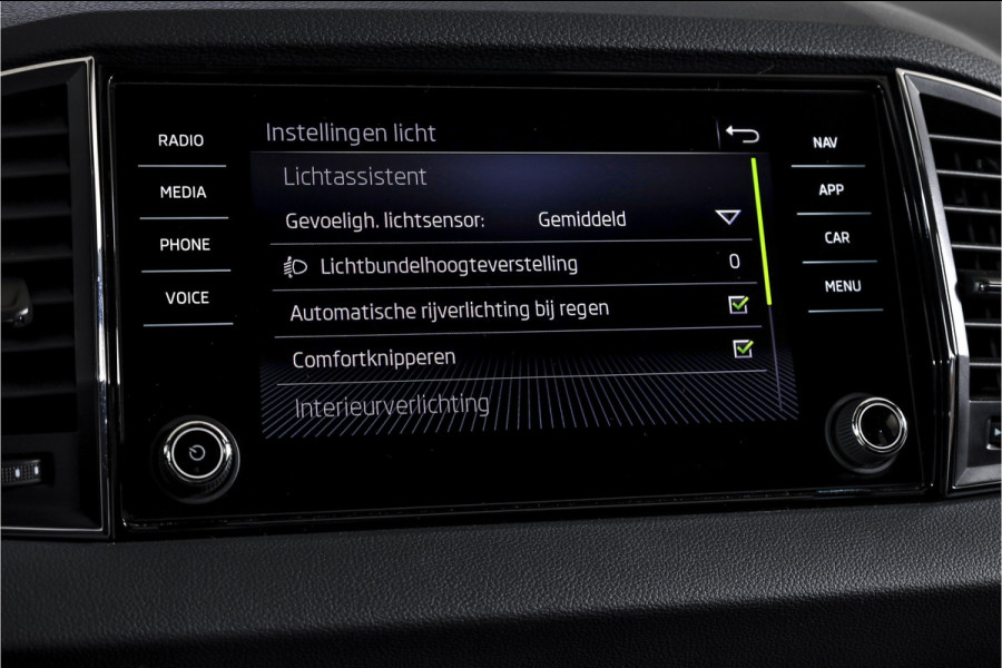 Škoda Karoq 1.5 TSI ACT 150 PK Business Edition - Automaat | Dig. Cockpit | Cruise | Stoel-+Stuurverw. | PDC | Camera | App. Connect | ECC | LED | LM 17" | 1944 Škoda Karoq 1.5 TSI ACT 150 PK Business Edition - Automaat | Dig. Cockpit | Cruise | Stoel-+Stuurverw. | PDC | Camera | App. Connect | ECC | LED | LM 17" | 1944