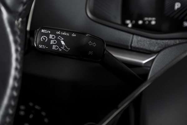 Škoda Karoq 1.5 TSI ACT 150 PK Business Edition - Automaat | Dig. Cockpit | Cruise | Stoel-+Stuurverw. | PDC | Camera | App. Connect | ECC | LED | LM 17" | 1944 Škoda Karoq 1.5 TSI ACT 150 PK Business Edition - Automaat | Dig. Cockpit | Cruise | Stoel-+Stuurverw. | PDC | Camera | App. Connect | ECC | LED | LM 17" | 1944