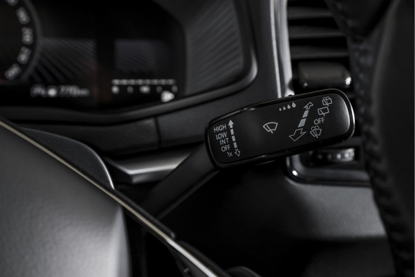 Škoda Karoq 1.5 TSI ACT 150 PK Business Edition - Automaat | Dig. Cockpit | Cruise | Stoel-+Stuurverw. | PDC | Camera | App. Connect | ECC | LED | LM 17" | 1944 Škoda Karoq 1.5 TSI ACT 150 PK Business Edition - Automaat | Dig. Cockpit | Cruise | Stoel-+Stuurverw. | PDC | Camera | App. Connect | ECC | LED | LM 17" | 1944