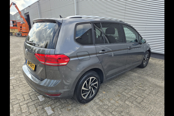 Volkswagen Touran 1.0 TSI Comfortline 7p Camera/Navigatie,parkeersensoren,