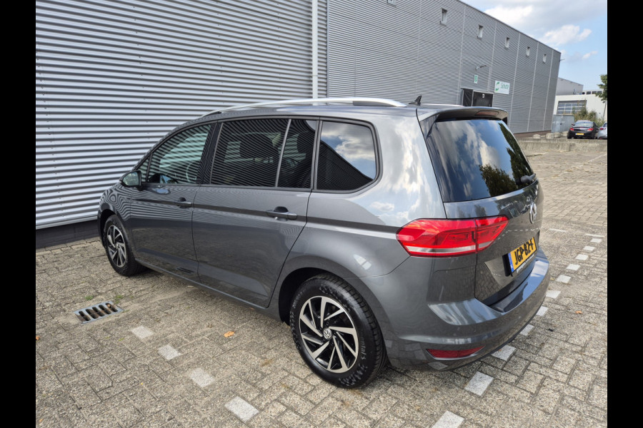 Volkswagen Touran 1.0 TSI Comfortline 7p Camera/Navigatie,parkeersensoren,