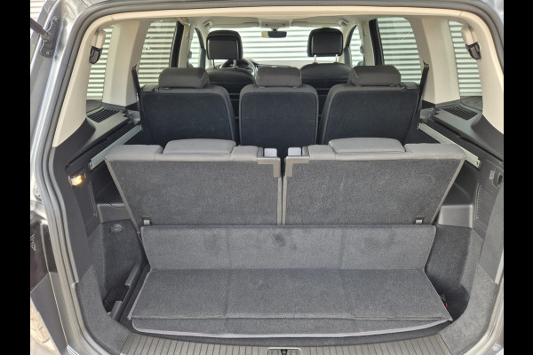 Volkswagen Touran 1.0 TSI Comfortline 7p Camera/Navigatie,parkeersensoren,