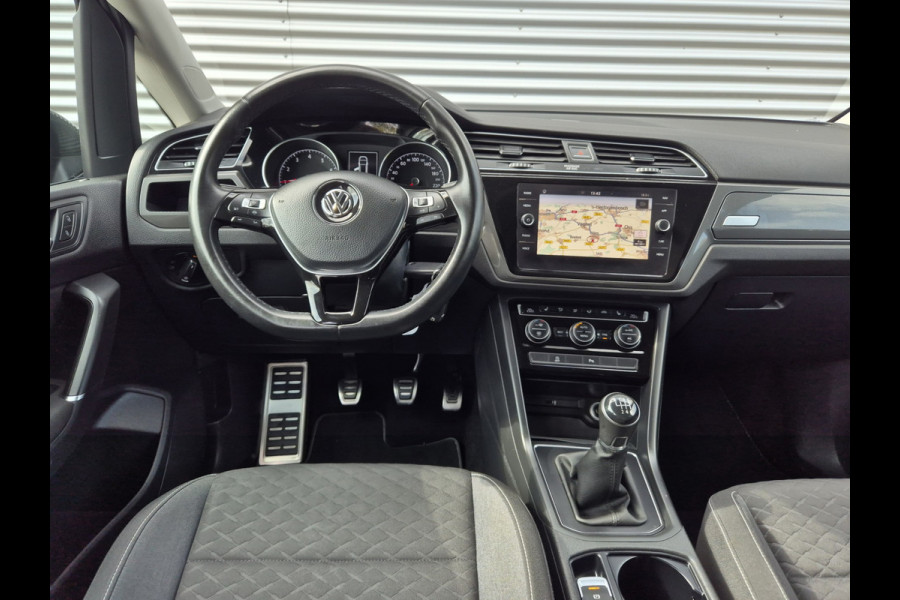 Volkswagen Touran 1.0 TSI Comfortline 7p Camera/Navigatie,parkeersensoren,