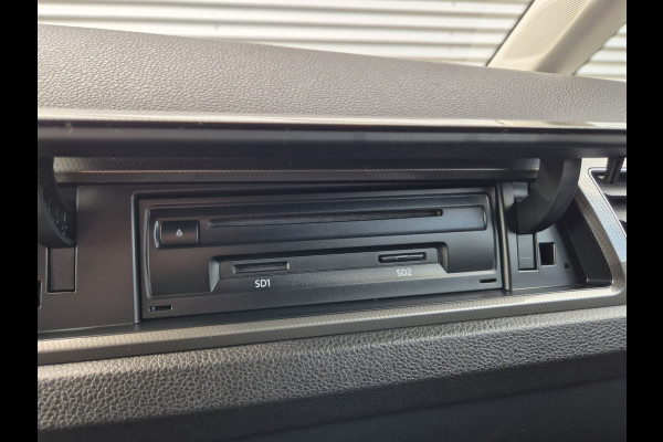 Volkswagen Touran 1.0 TSI Comfortline 7p Camera/Navigatie,parkeersensoren,