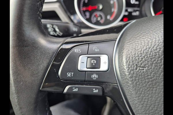 Volkswagen Touran 1.0 TSI Comfortline 7p Camera/Navigatie,parkeersensoren,