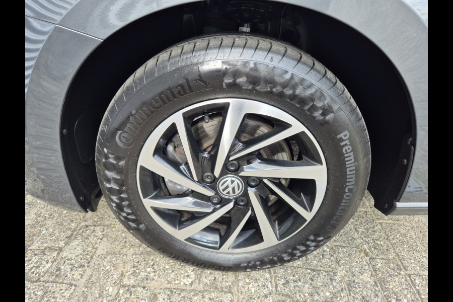 Volkswagen Touran 1.0 TSI Comfortline 7p Camera/Navigatie,parkeersensoren,