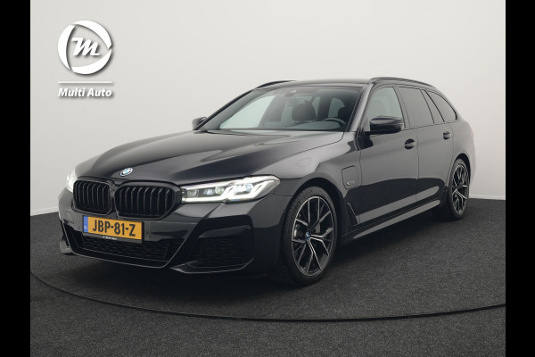 BMW 5 Serie Touring 530e M Sport Plug In Hybrid 293pk Dealer O.H PHEV | Sfeerverlichting | Lederen Sportstoelen Verwarmd | Apple Carplay | Cruise Control | Camera | Blis | Navigatie | DAB |