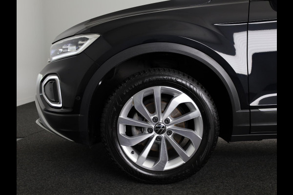 Volkswagen T-Roc 1.5 TSI Style 150 PK DSG | Trekhaak afneembaar | Navigatie | Stoel verwarming en massage | Alcantara |